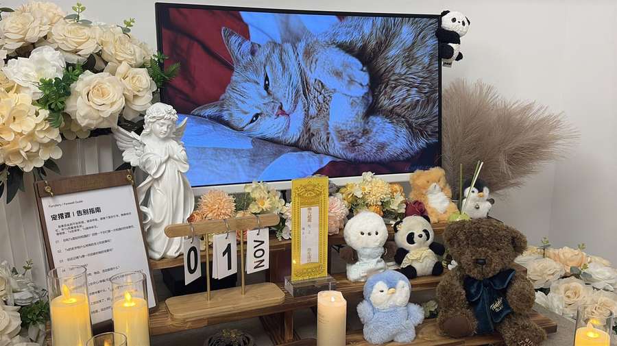湛江告别厅花艺布置